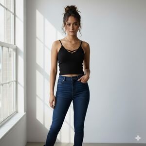 Bozzolo Black Crop Top